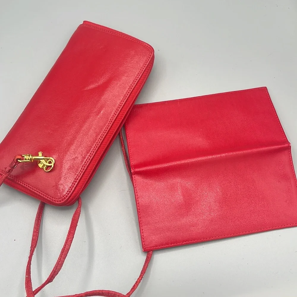 Vintage Red Crossbody Wallet w Extra Billfold Slots Insert Perfect Lipstick Red